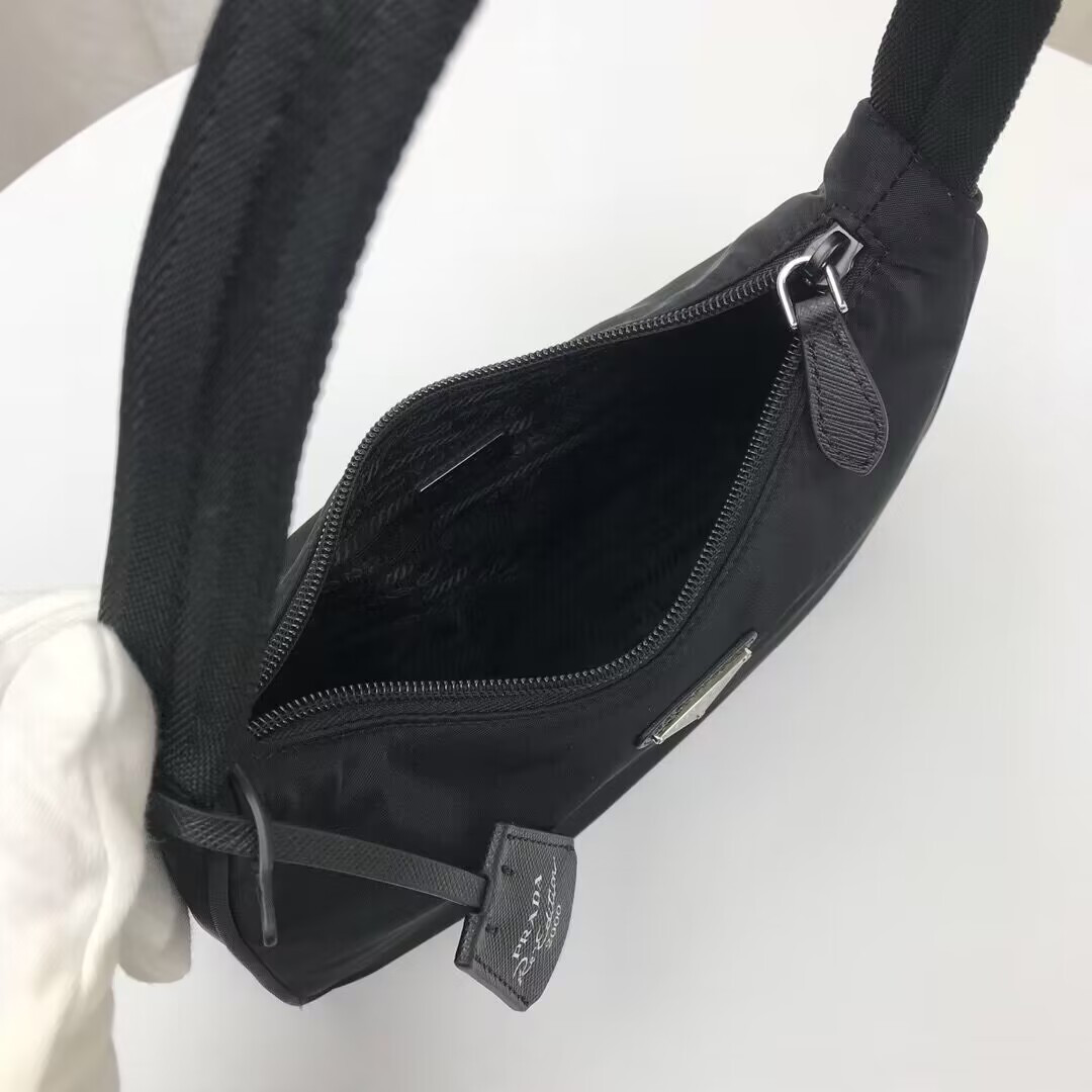 Prada Hobo 2000 23 x 13 x 5 cm