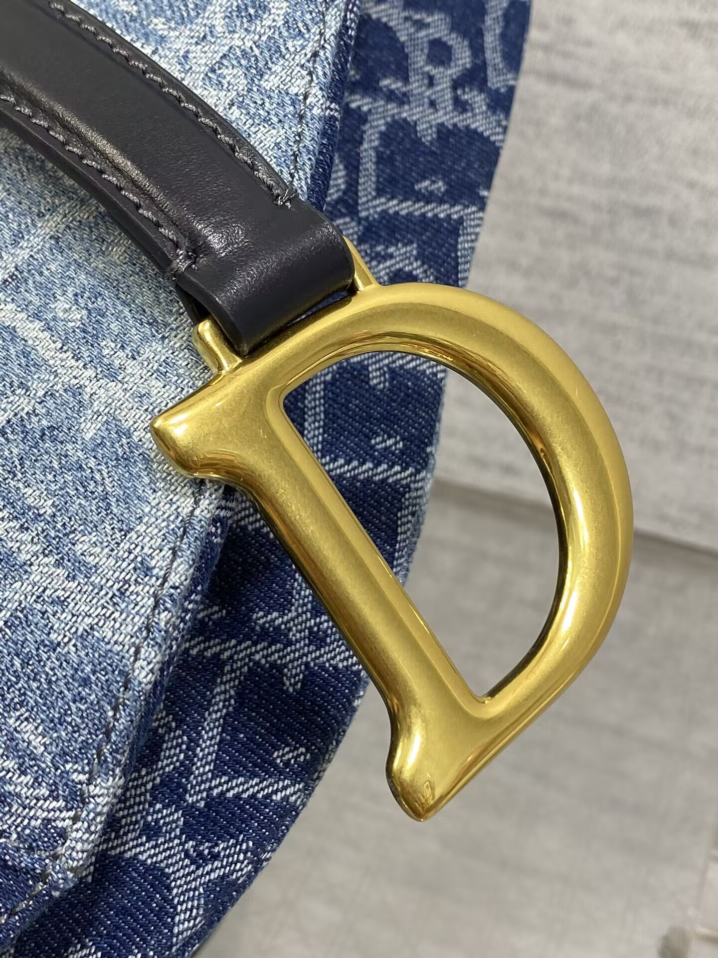 Dior Saddle Bag with Strap  Blue Denim Dior Oblique Jacquard 25.5 x 20 x 6.5 cm