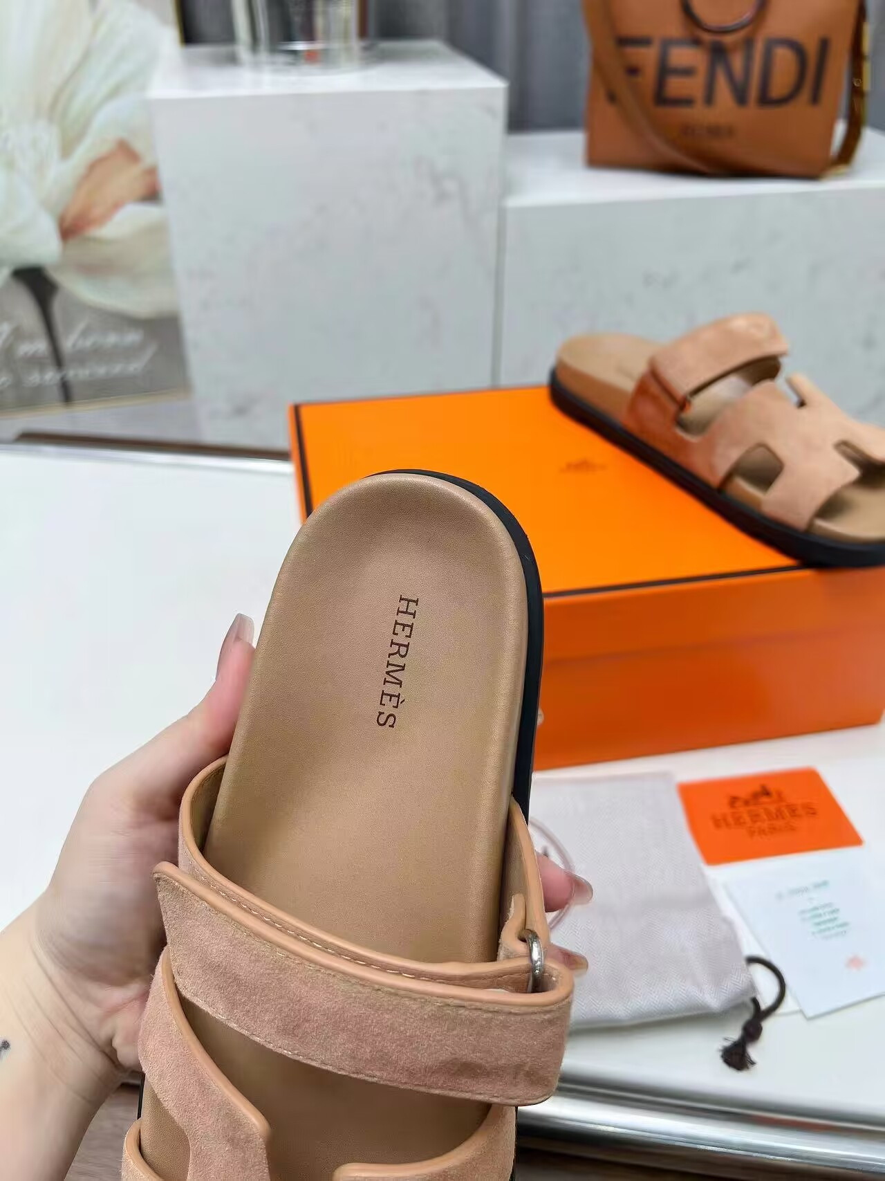 UA Hermès Chypre sandal