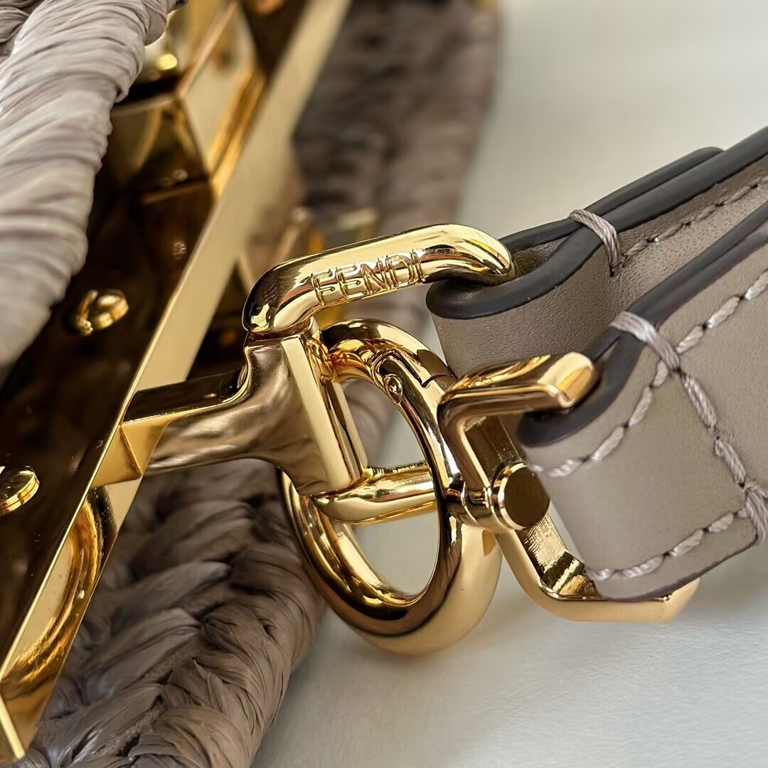 Fendi Peekaboo Iseeu 27x11×20cm