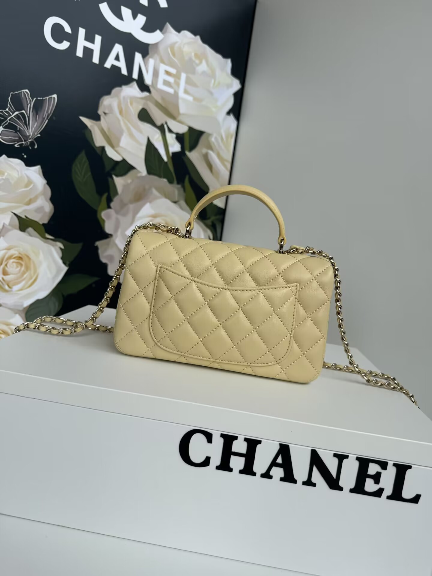 CHANEL Mini CF handle 20x12x6cm