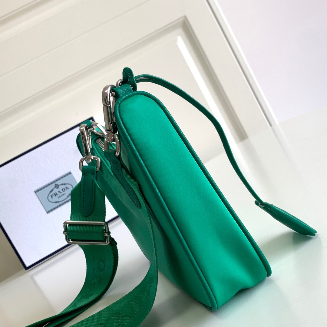 Prada Re-Edition 2005 Re-Nylon bag Green