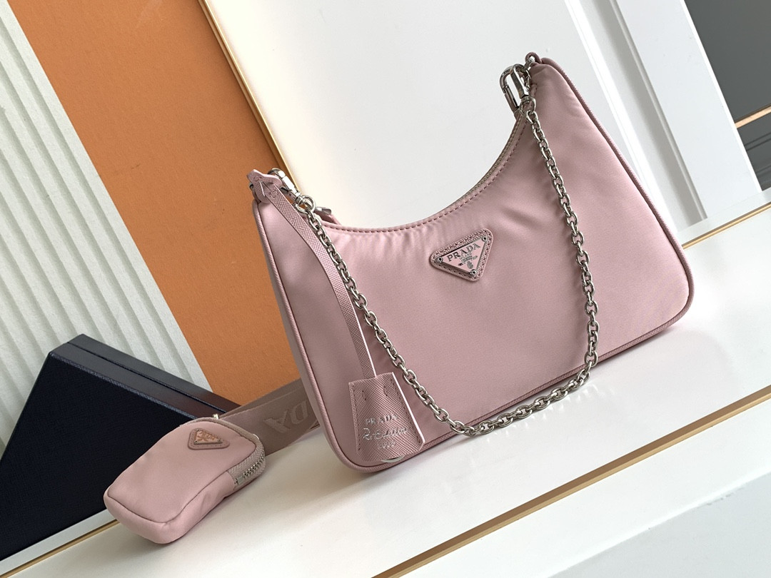 Prada Re-Edition 2005 Re-Nylon bag PINK