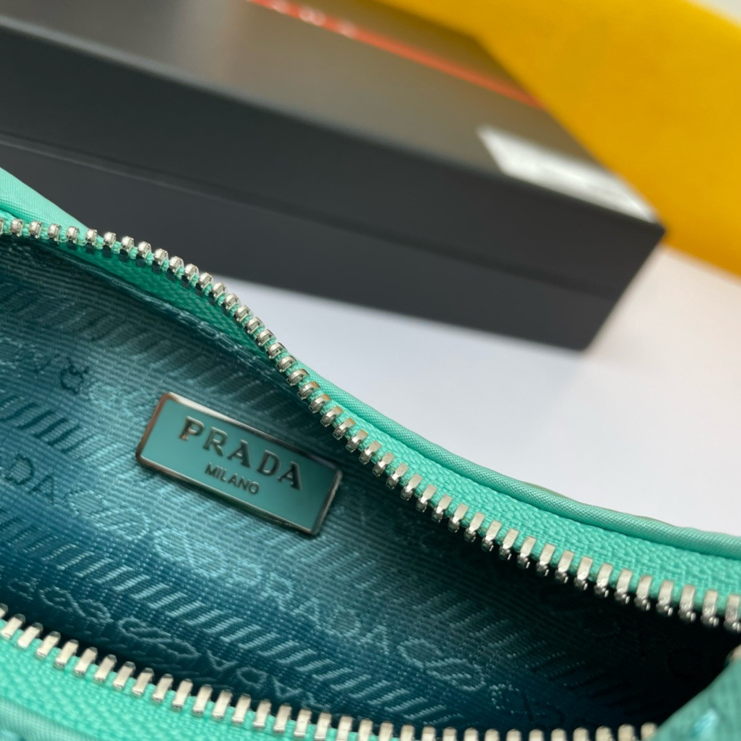 Prada Re-Edition 2005 Re-Nylon bag dark green