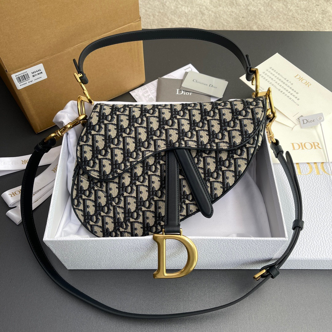 DIOR Saddle Bag 25.5 ×20 x 6.5 cm