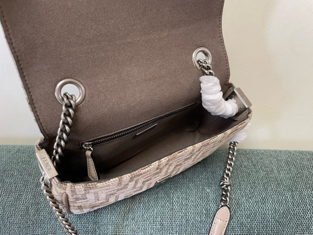 Fendi Baguette Chain Midi dove gray tapestry fabric bag with FF motif SILVER 14.5x7x24 cm