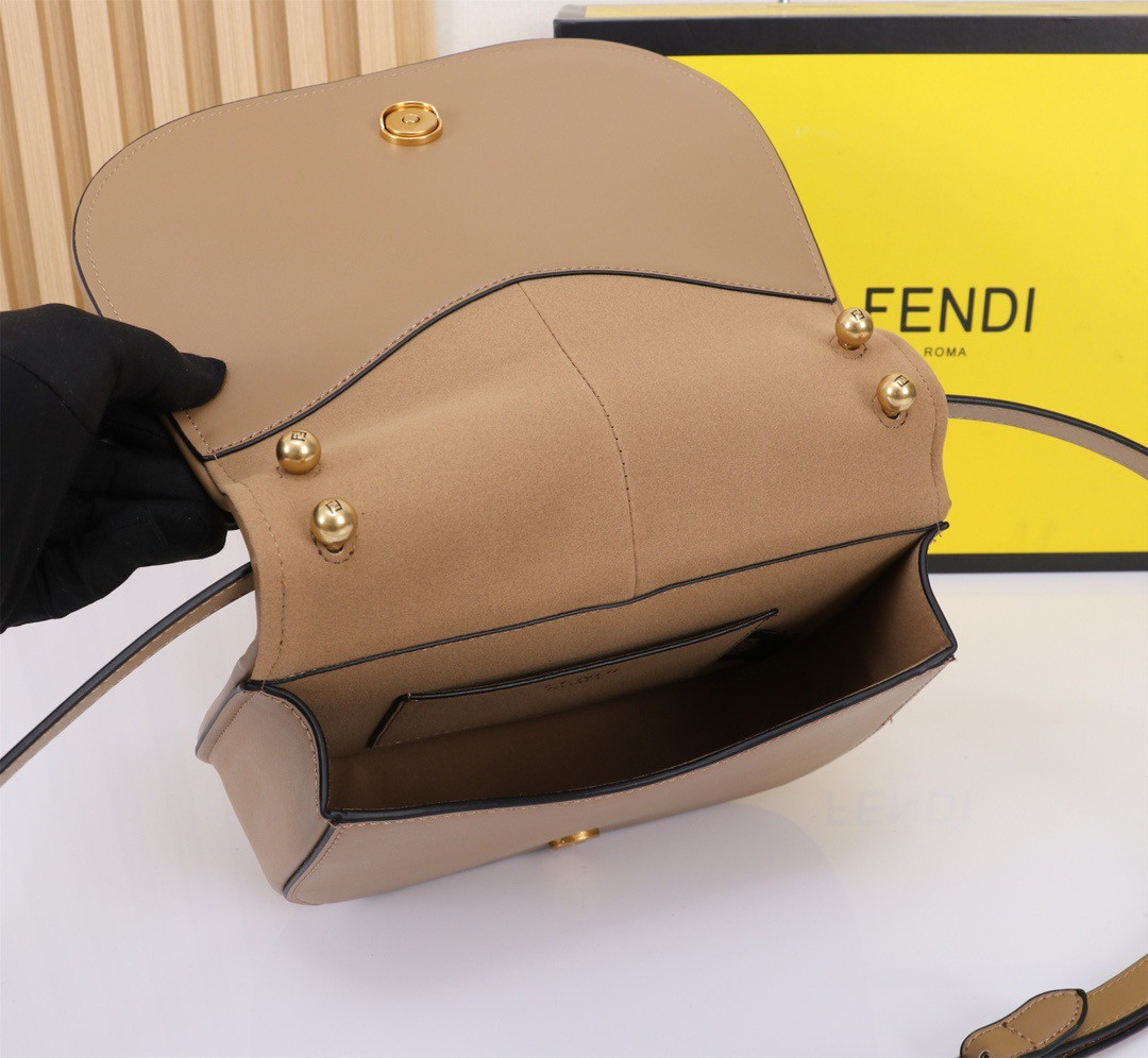 Fendi C