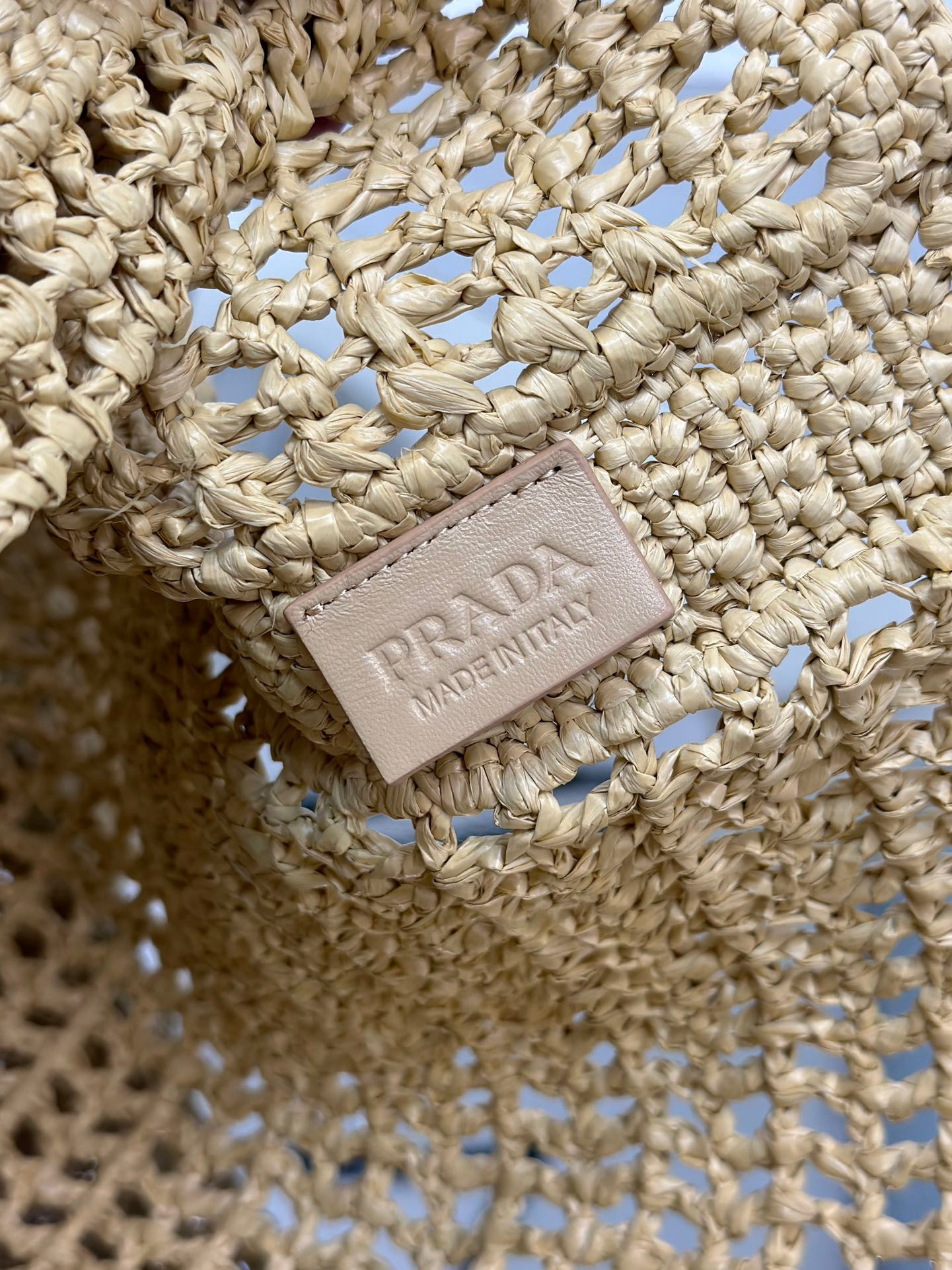 Prada Crochet tote bag Color Natural