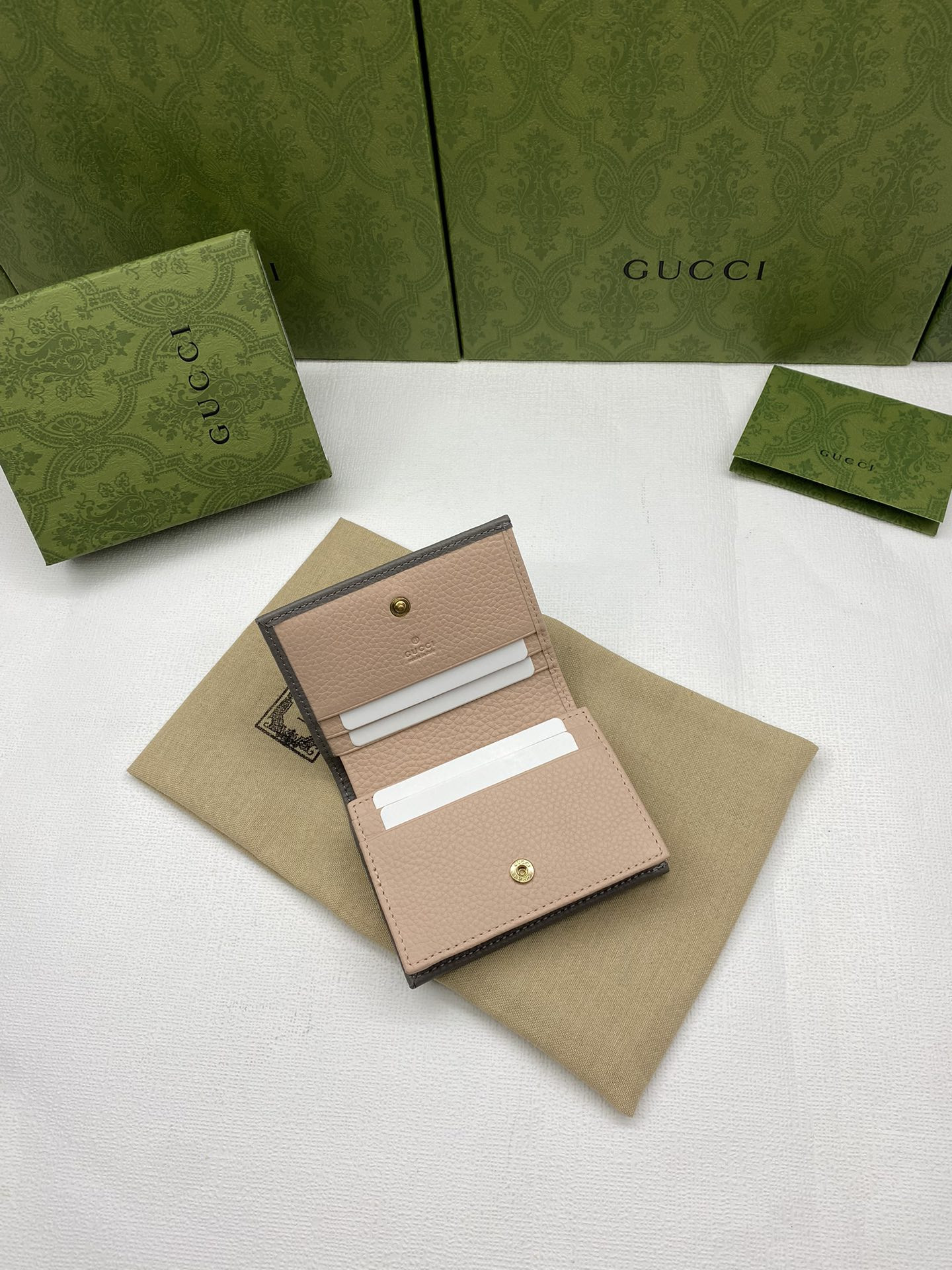 GUCCI HUHU card wallet 11x8.5x3cm