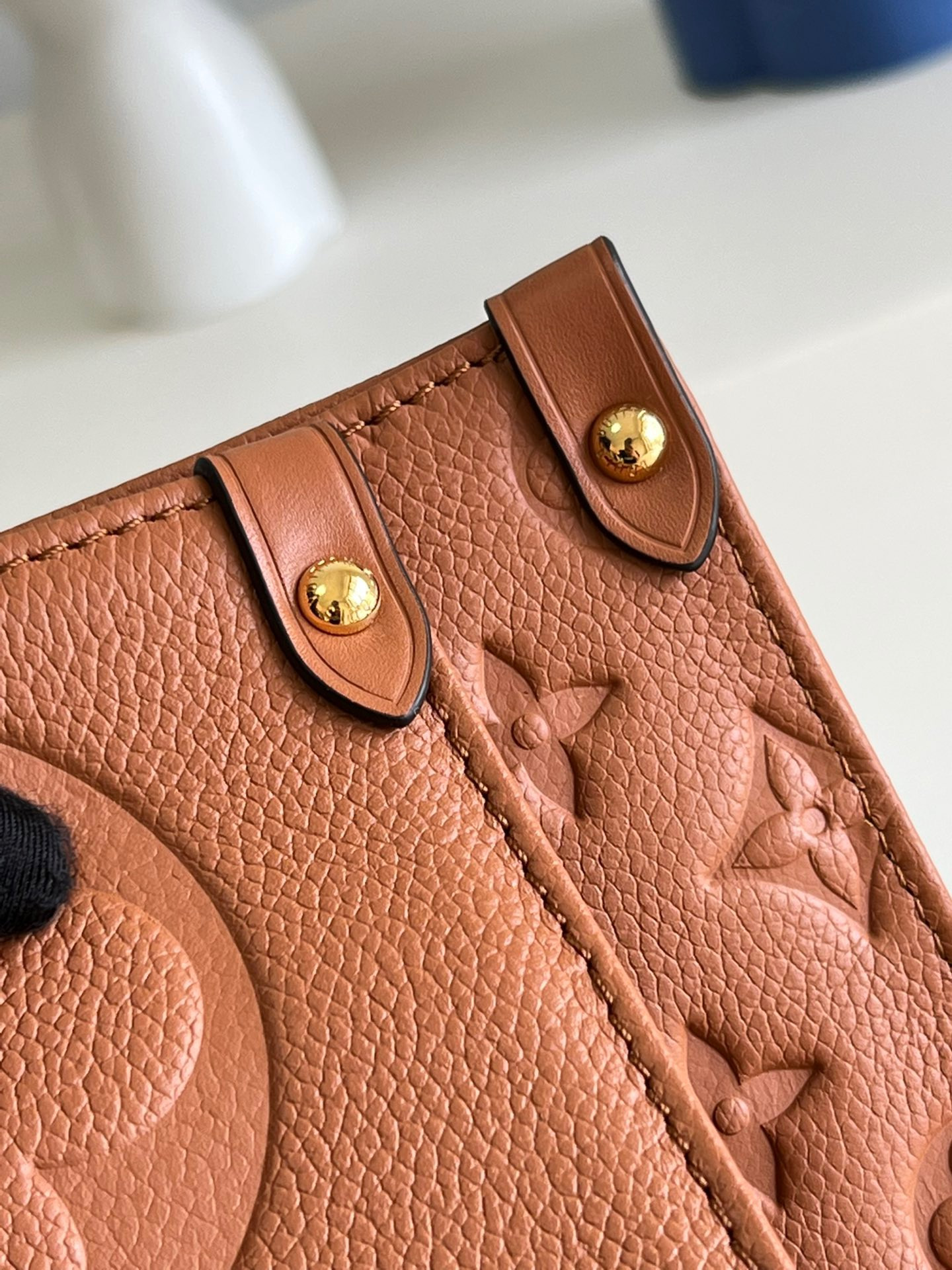 LV OnTheGo GM M449252 16.1 x 13.4 x 7.5inches