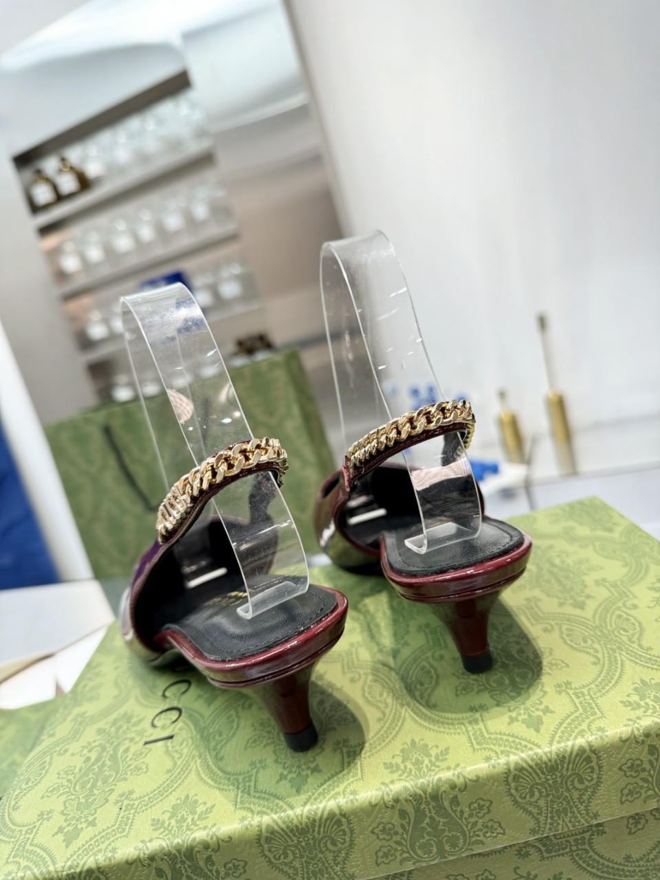 GUCCI SIGNORIA SLINGBACK PUMP mid-heel shoes