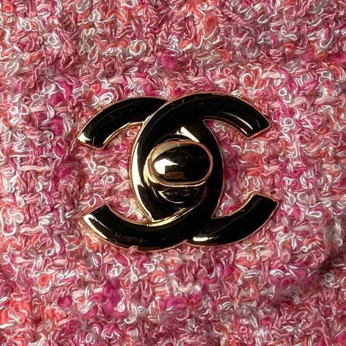 CHANEL CLASSIC 11.12 HANDBAG Tweed & Gold-Tone Metal 6 × 9.9 × 2.5 in