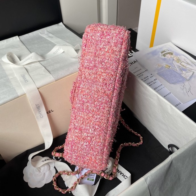 CHANEL CLASSIC 11.12 HANDBAG Tweed & Gold-Tone Metal 6 × 9.9 × 2.5 in