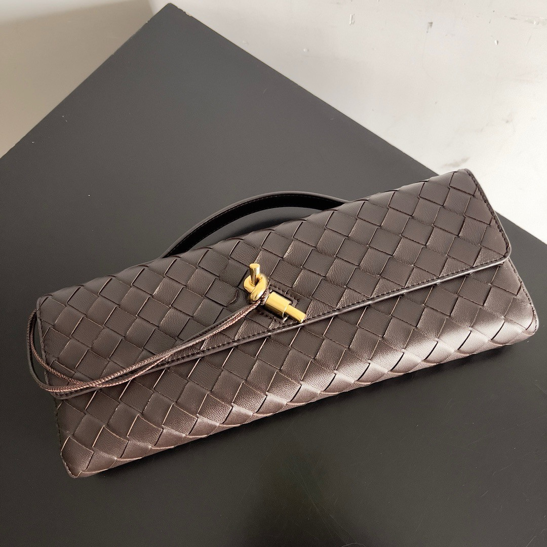 BOTTEGA VENETA Long Clutch Andiamo With Handle Fondant 31x13x3cm