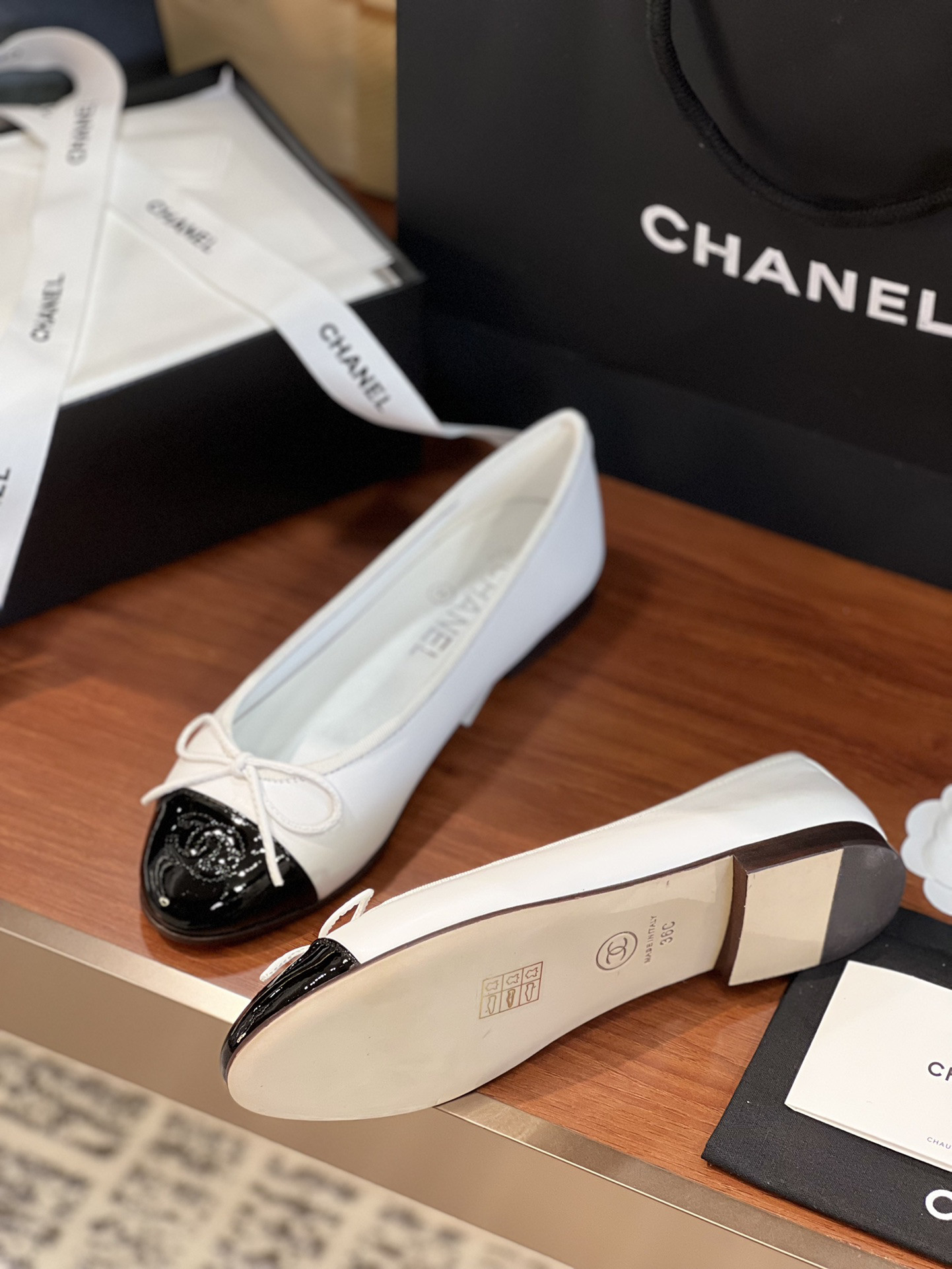 Chanel BALLET FLATS Lambskin & Grosgrain White & Black