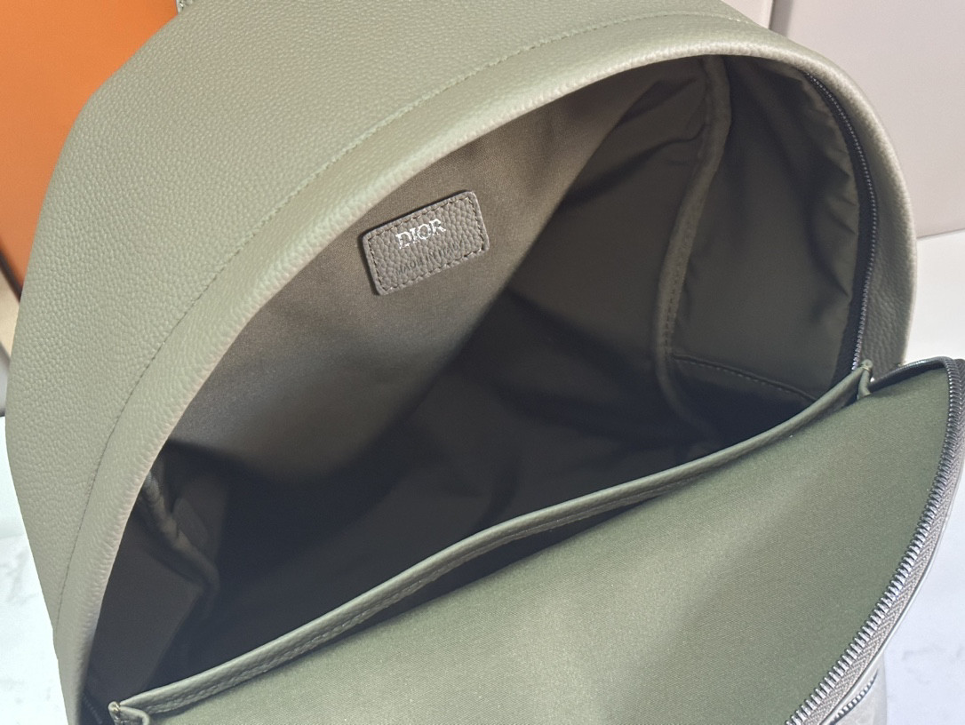 Dior Rider 2.0 Backpack  Khaki Dior Gravity Leather and Khaki Grained Calfskin 31 x 40 x 18 cm