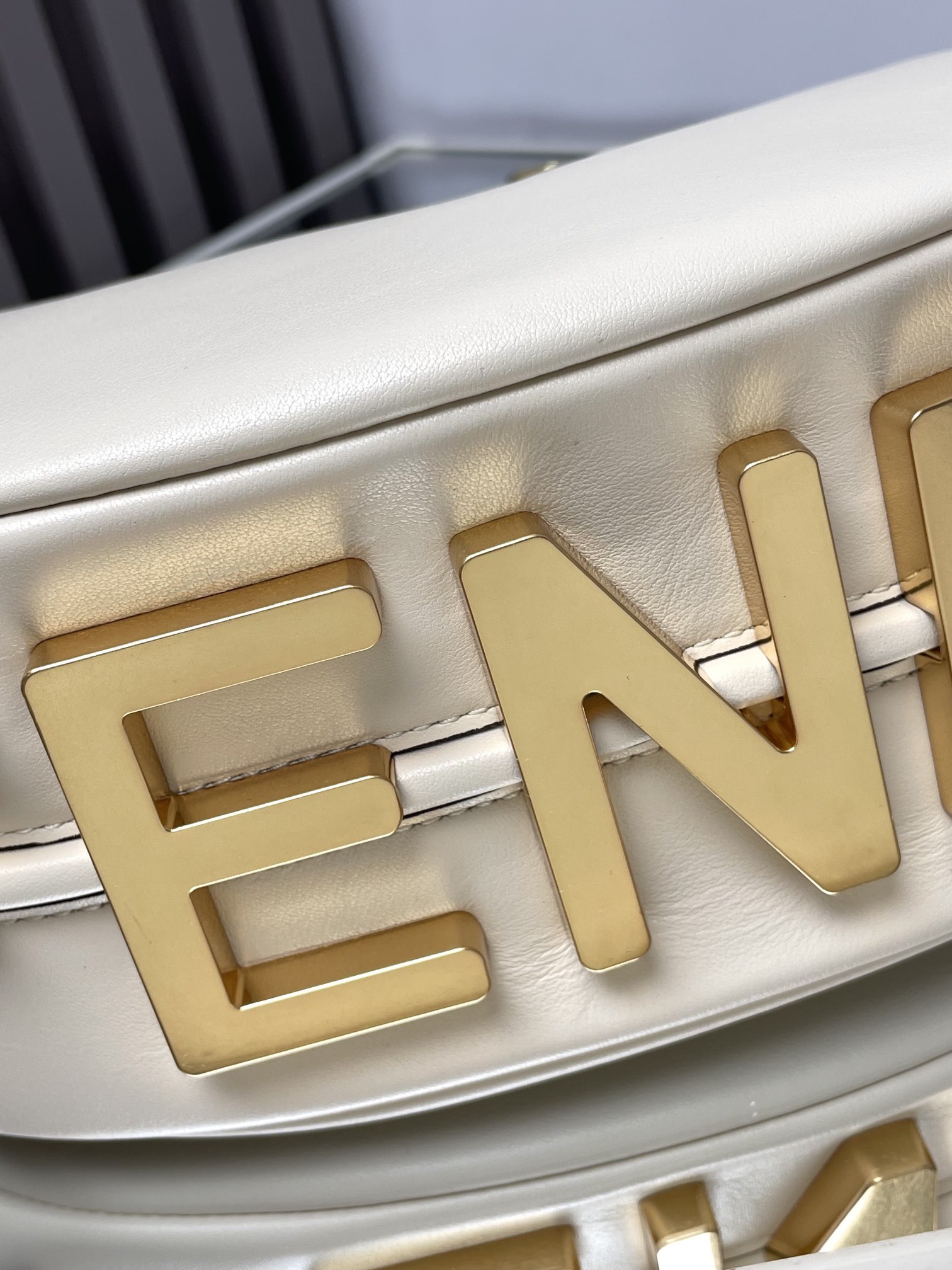 Fendigraphy Small 29x24x10CM