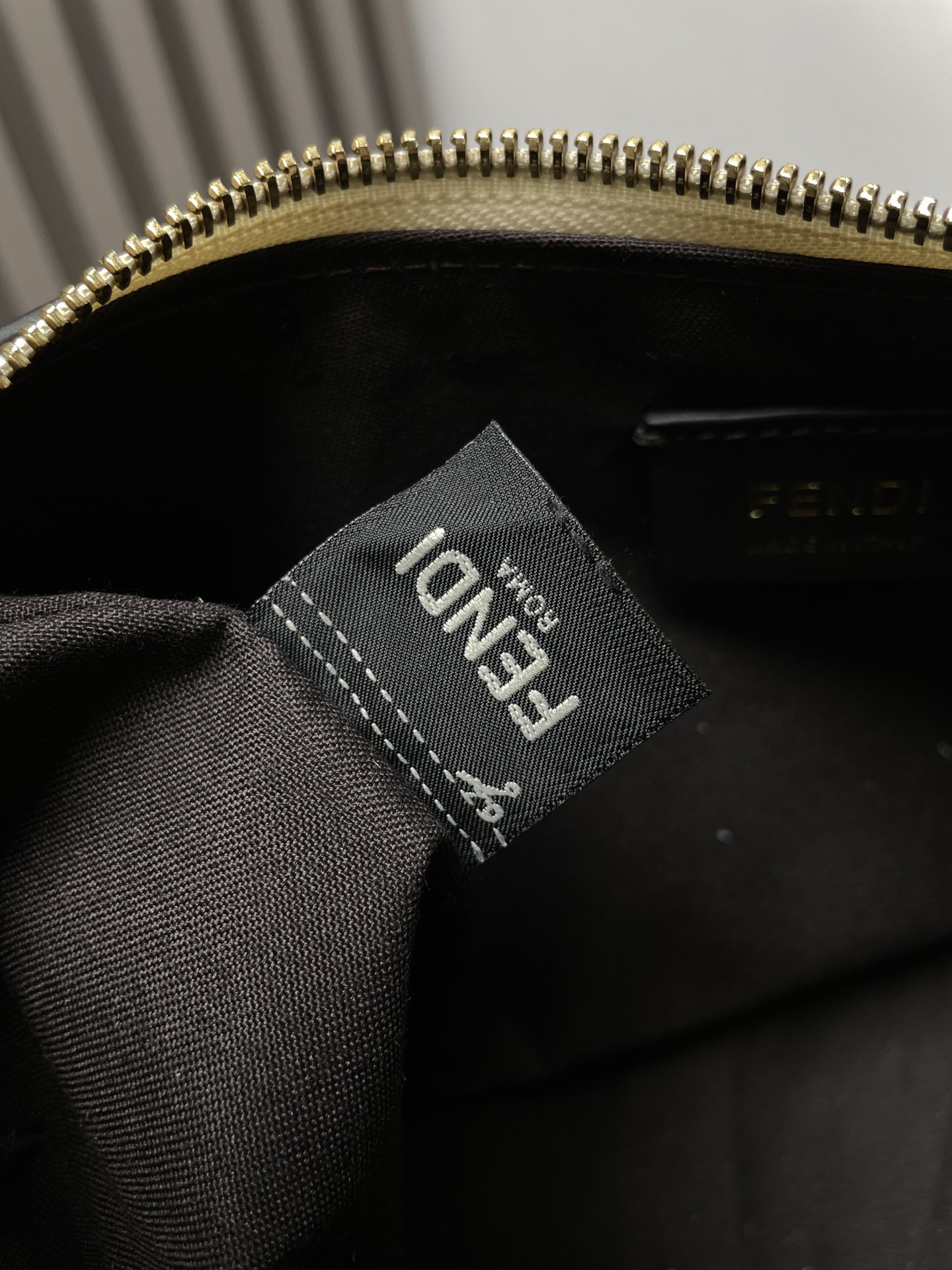 Fendigraphy Small 29x24x10CM