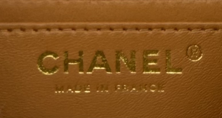 CHANEL MINI CLASSIC 11.12 HANDBAG 20 12 × 20 × 6 cm