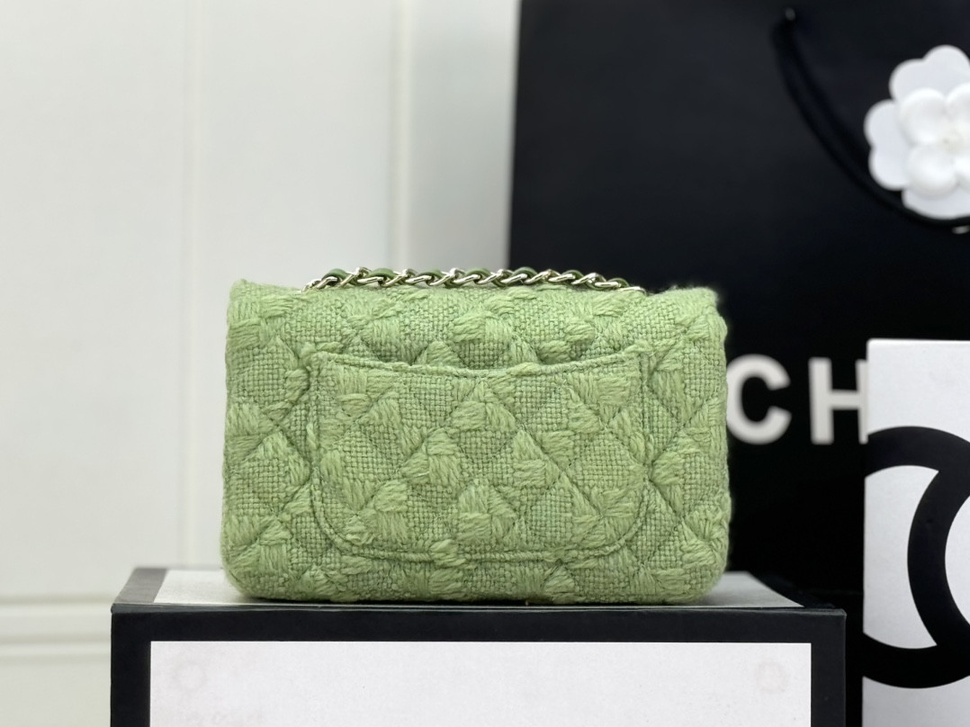 CHANEL MINI CLASSIC 11.12 HANDBAG 20 12 × 20 × 6 cm