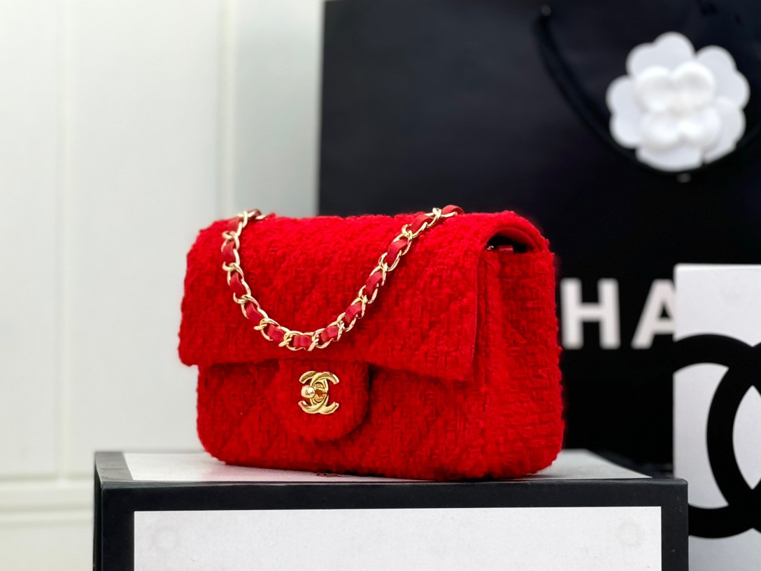 CHANEL MINI CLASSIC 11.12 HANDBAG 20 12 × 20 × 6 cm