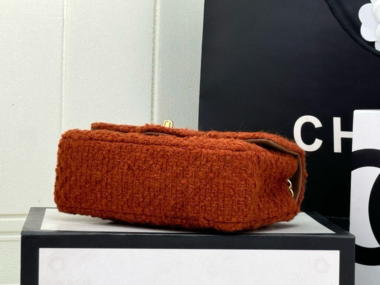 CHANEL MINI CLASSIC 11.12 HANDBAG 20 12 × 20 × 6 cm