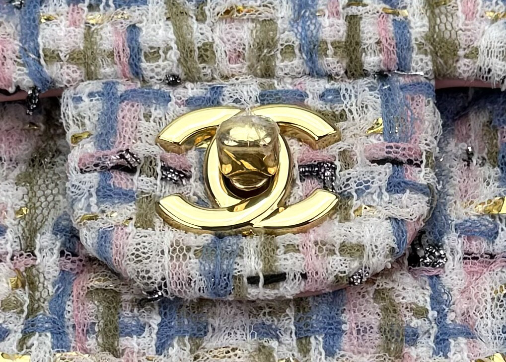 CHANEL MINI CLASSIC 11.12 HANDBAG 20 12 × 20 × 6 cm