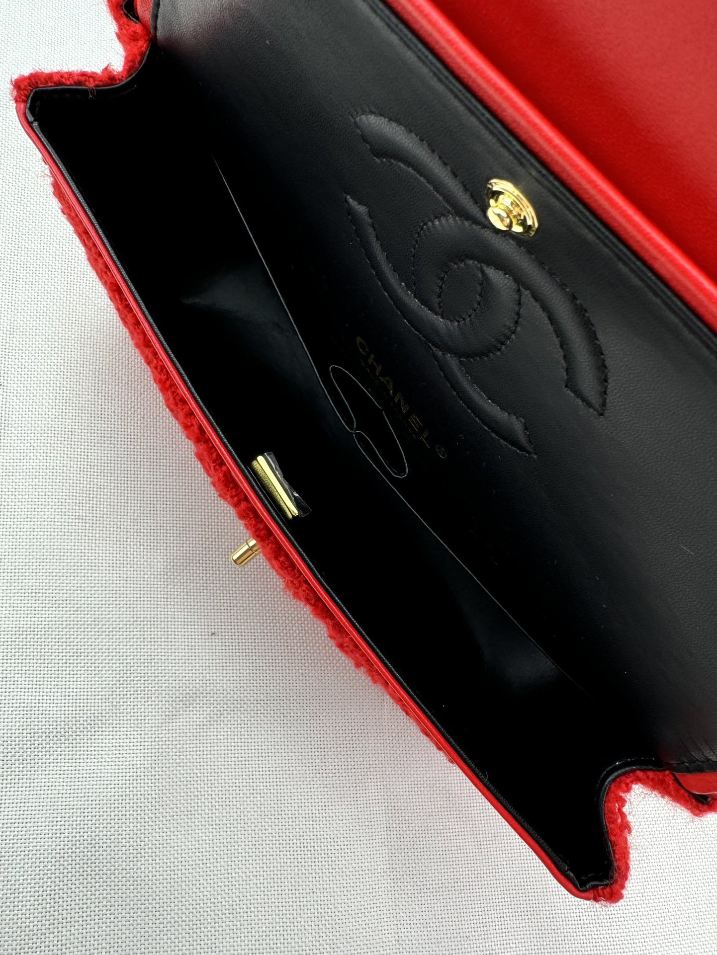 CHANEL MINI CLASSIC 11.12 HANDBAG 25 15.5 × 25.5 × 6.5 cm