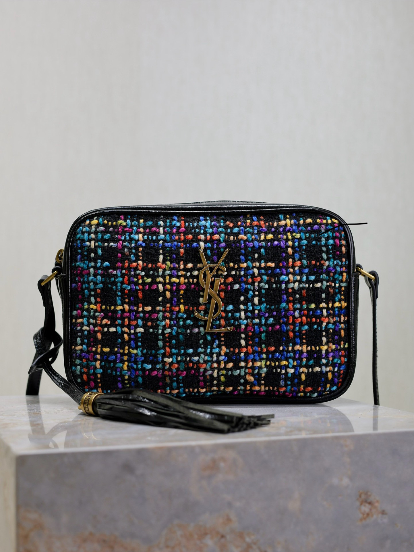 YSL LOULOU 23 x 16 x 6cm