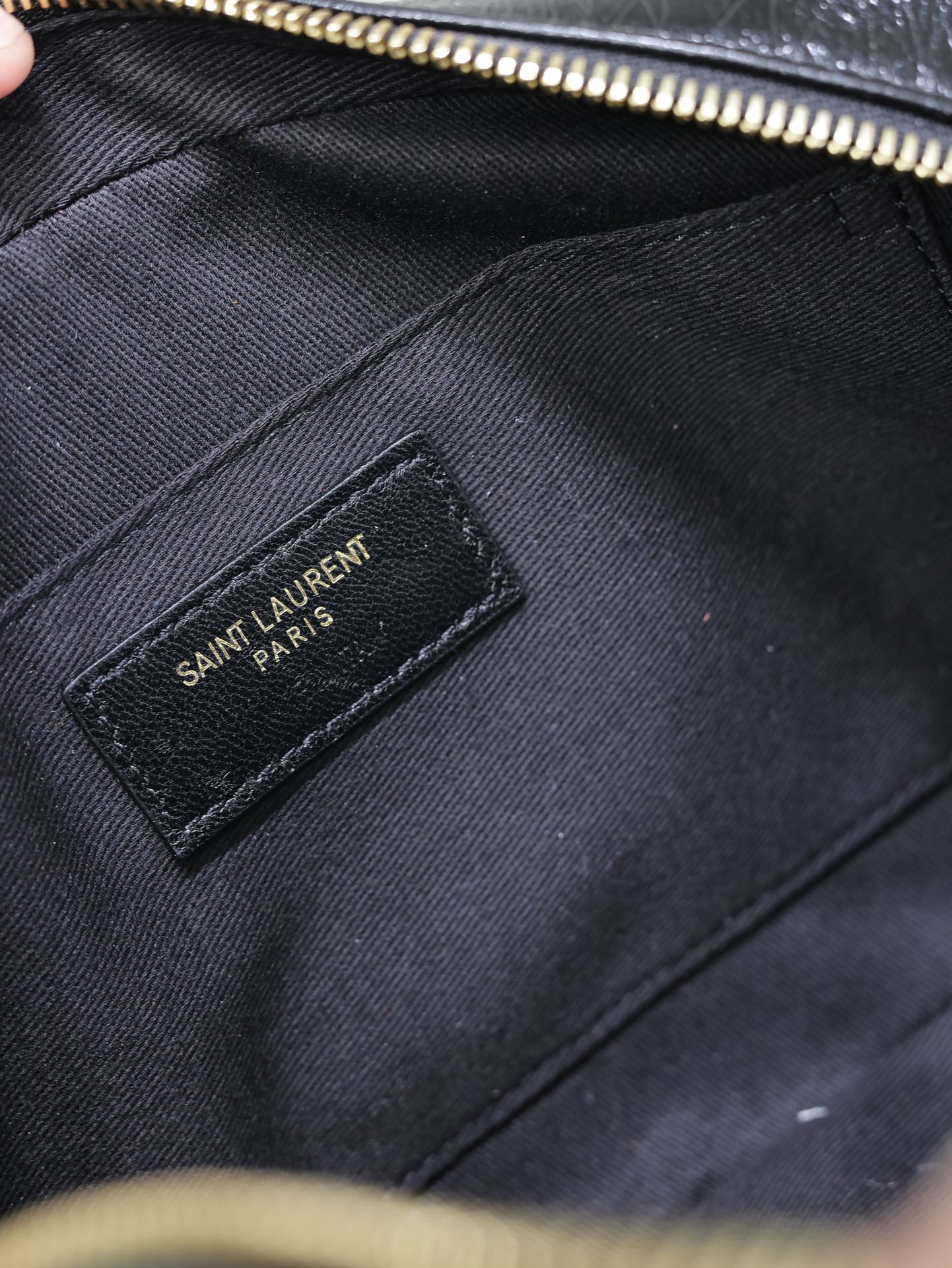 YSL LOULOU 23 x 16 x 6cm