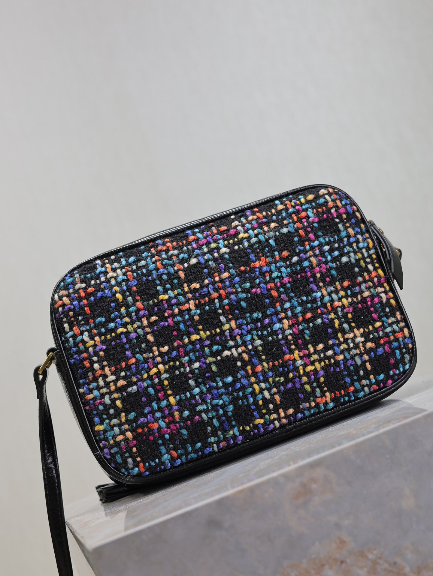 YSL LOULOU 23 x 16 x 6cm