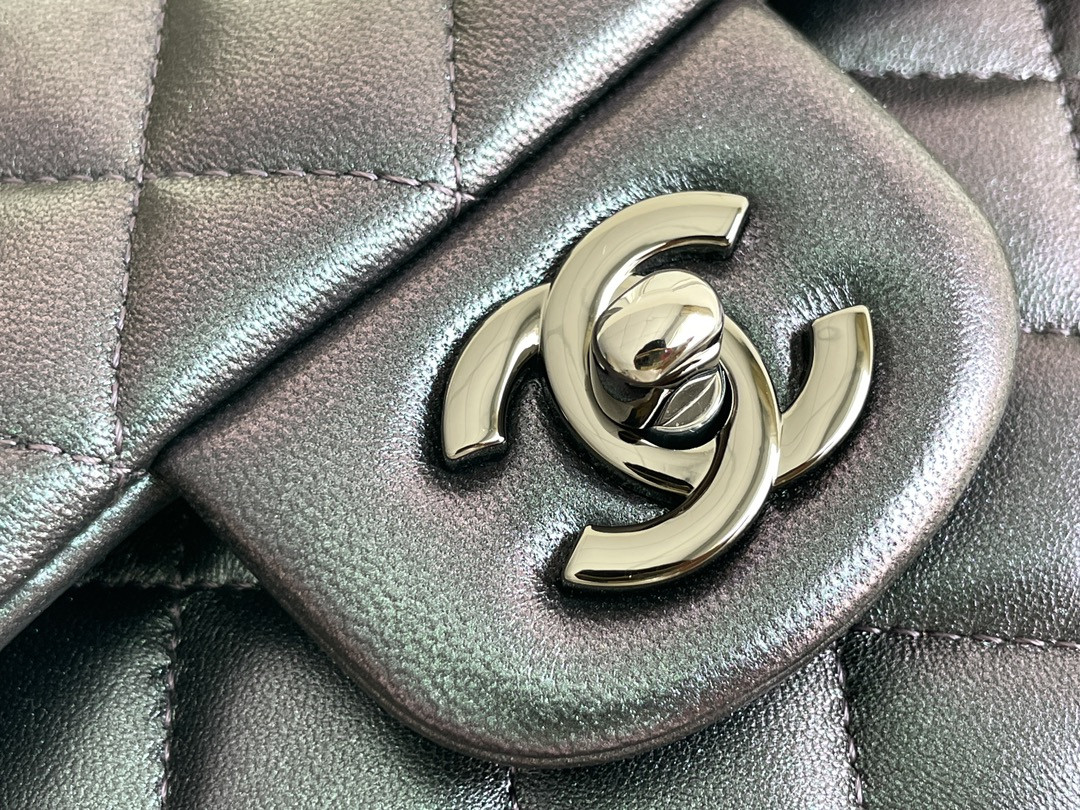 CHANEL CRUMPLED CALFSKIN QUITED DOUBLE FLAP BLACK 19.5×30×10cm