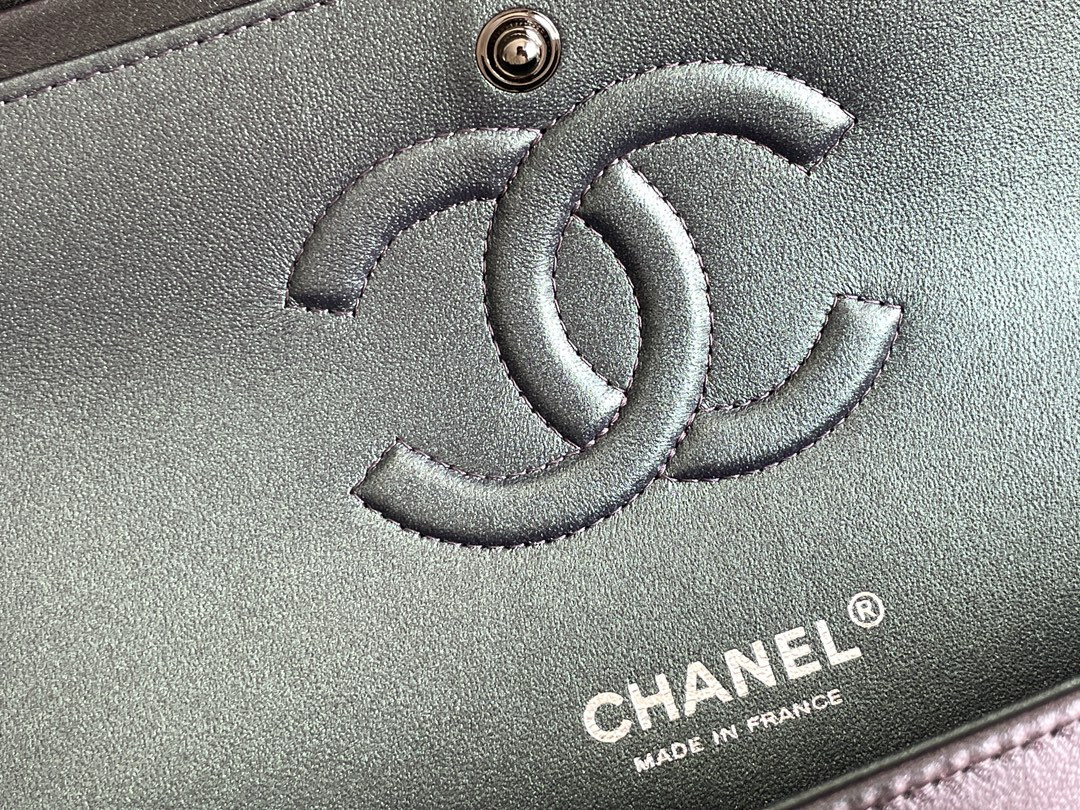 CHANEL CRUMPLED CALFSKIN QUITED DOUBLE FLAP BLACK 19.5×30×10cm