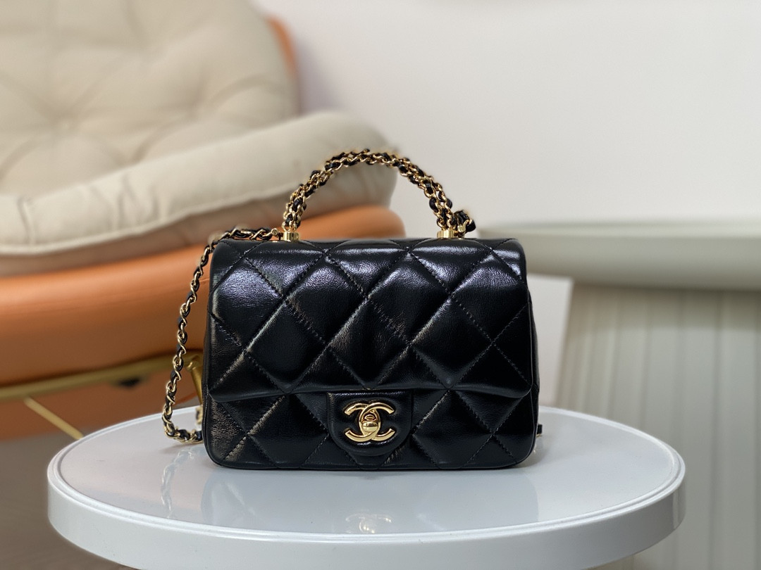 CHANEL WALLET ON CHAIN 19x13x7cm