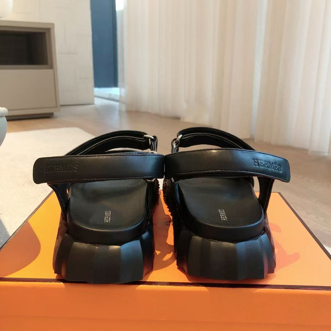 UA Hermes Junior sandal