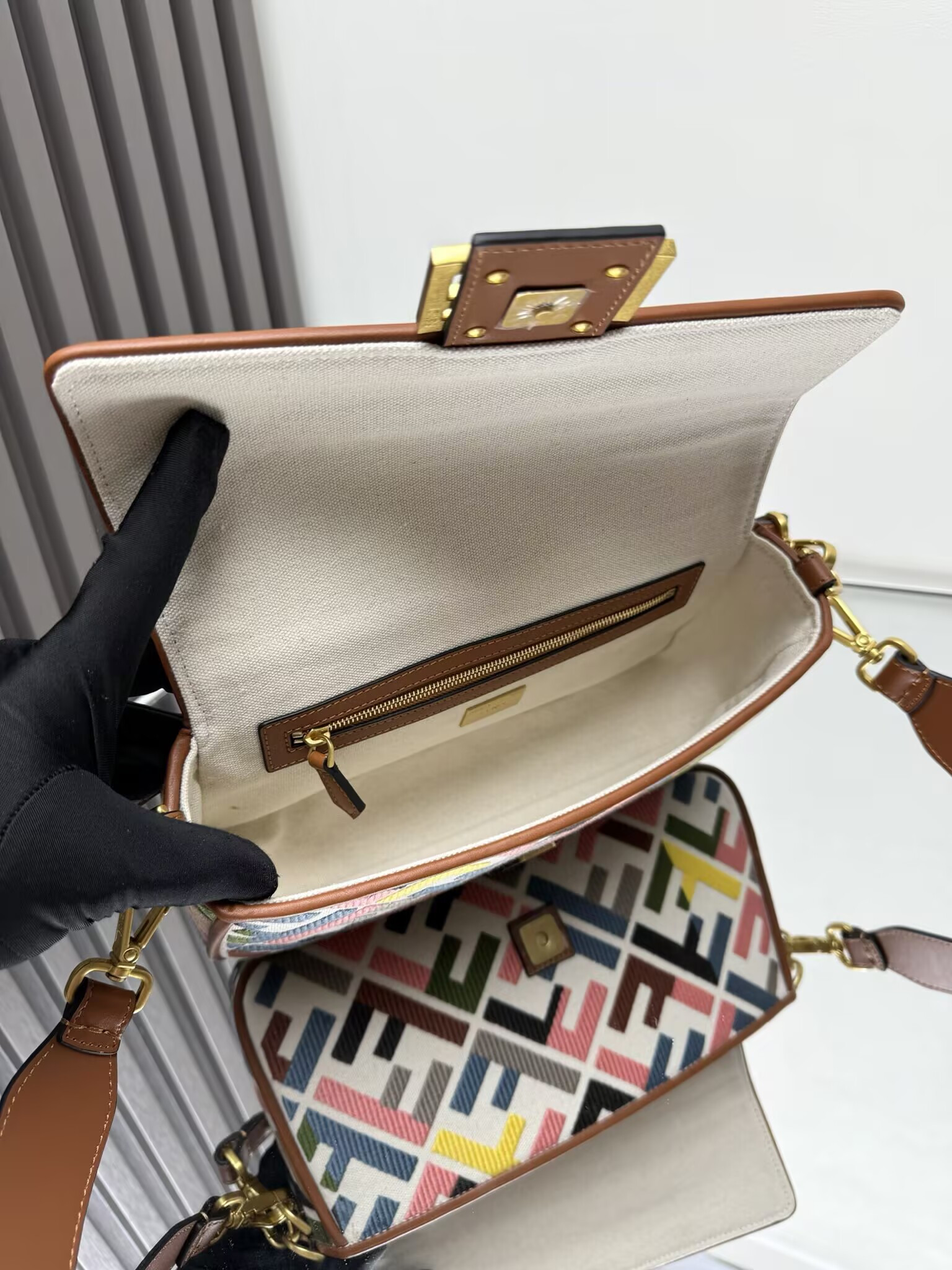 FENDI Baguette 26x13x6cm