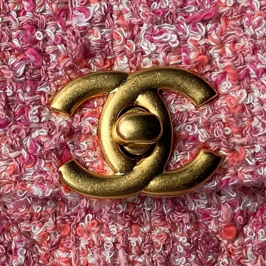 Chanel Mini Shopping Bag 19x13x7cm