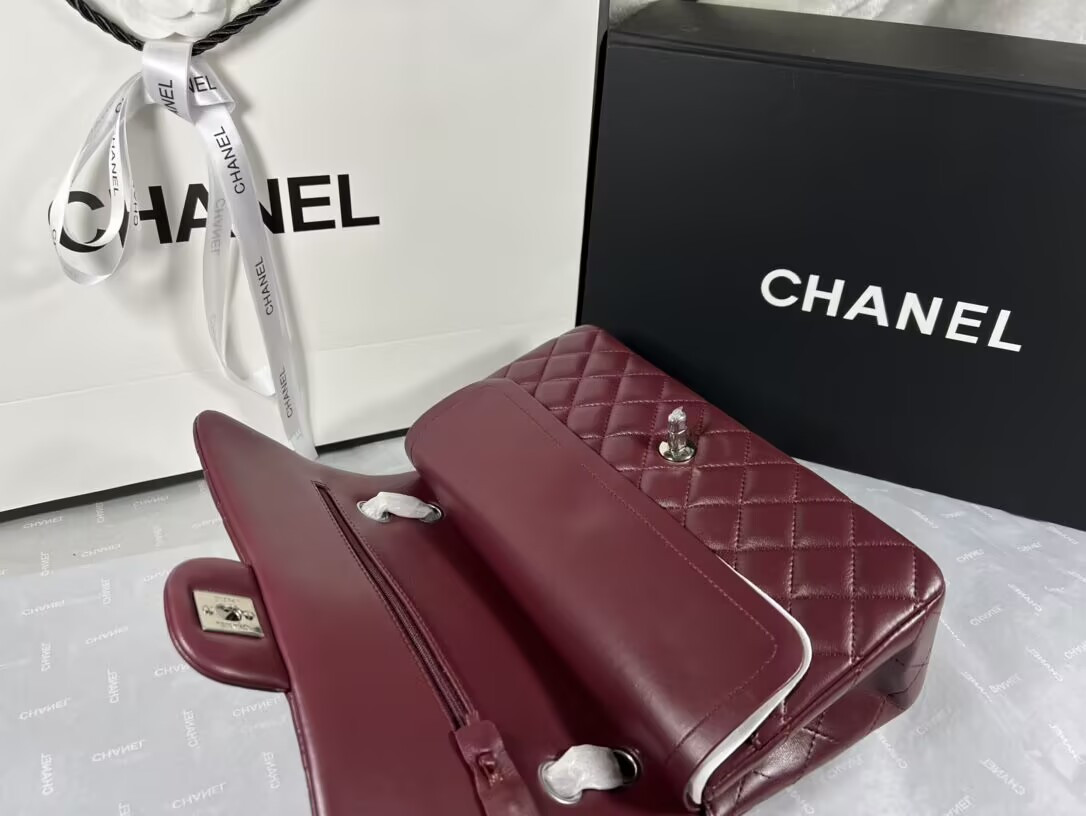 Chanel CLASSIC 11.12 HANDBAG 15.5 × 25.5 × 6.5 cm
