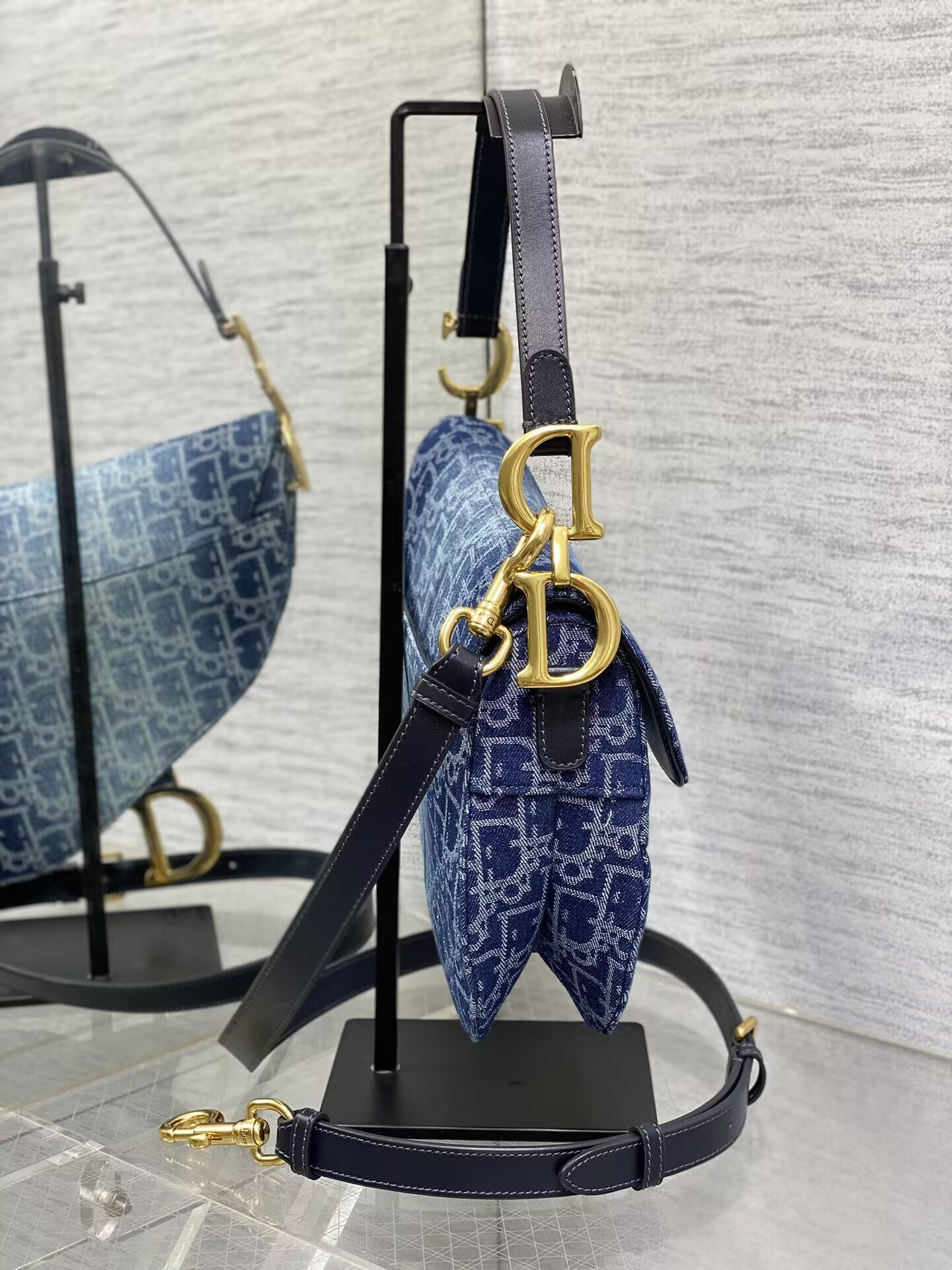 Dior Saddle Bag with Strap  Blue Denim Dior Oblique Jacquard 25.5 x 20 x 6.5 cm