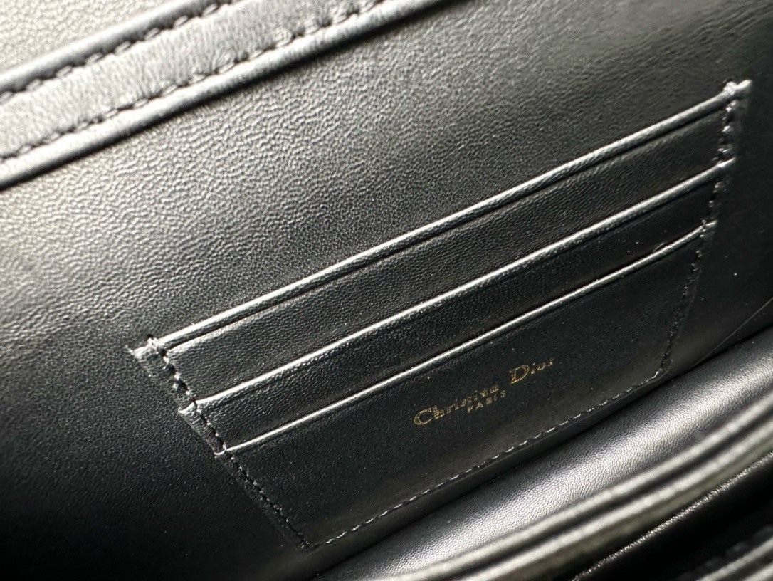 MISS DIOR MINI BAG Black Cannage Lambskin S0980ONMJ_M900 21 x 11.5 x 4.5 cm