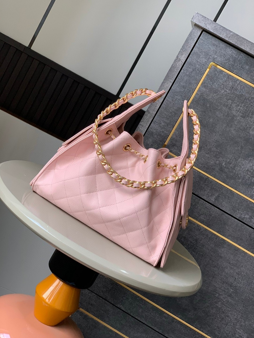 CHANEL 25C Bucket Bag 26x30x14cm