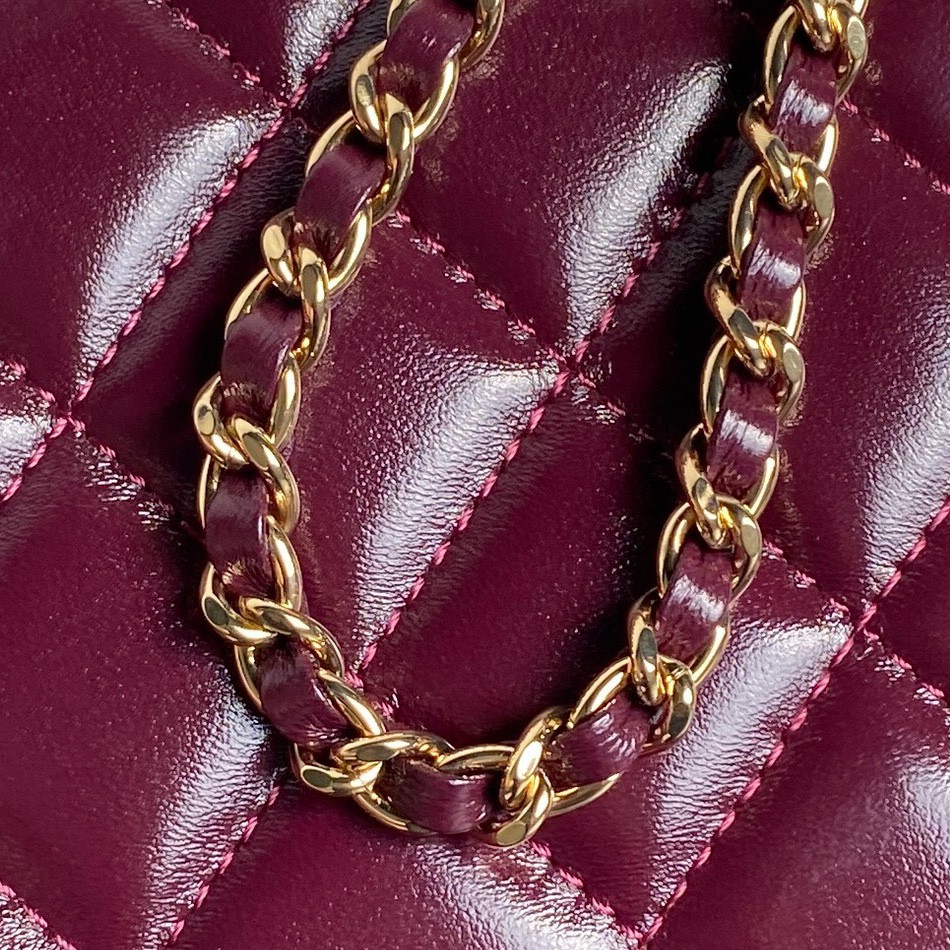 Chanel Clutch With Chain 9.5x 17x 8CM