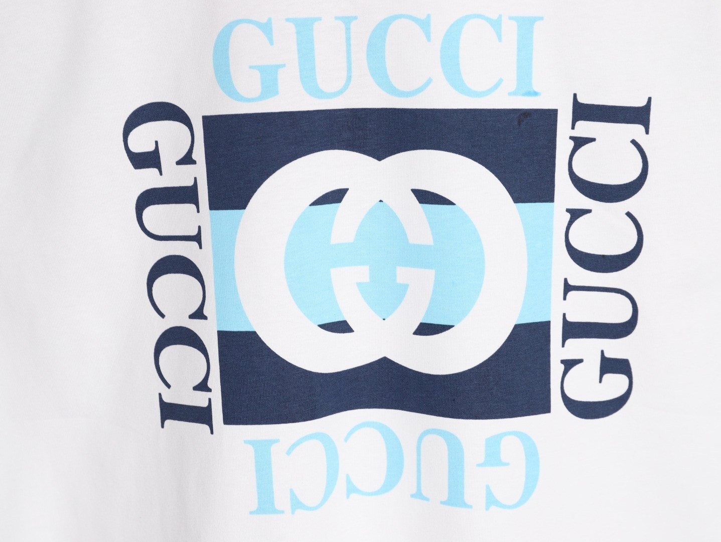 Gucci Long-sleeved T-shirt