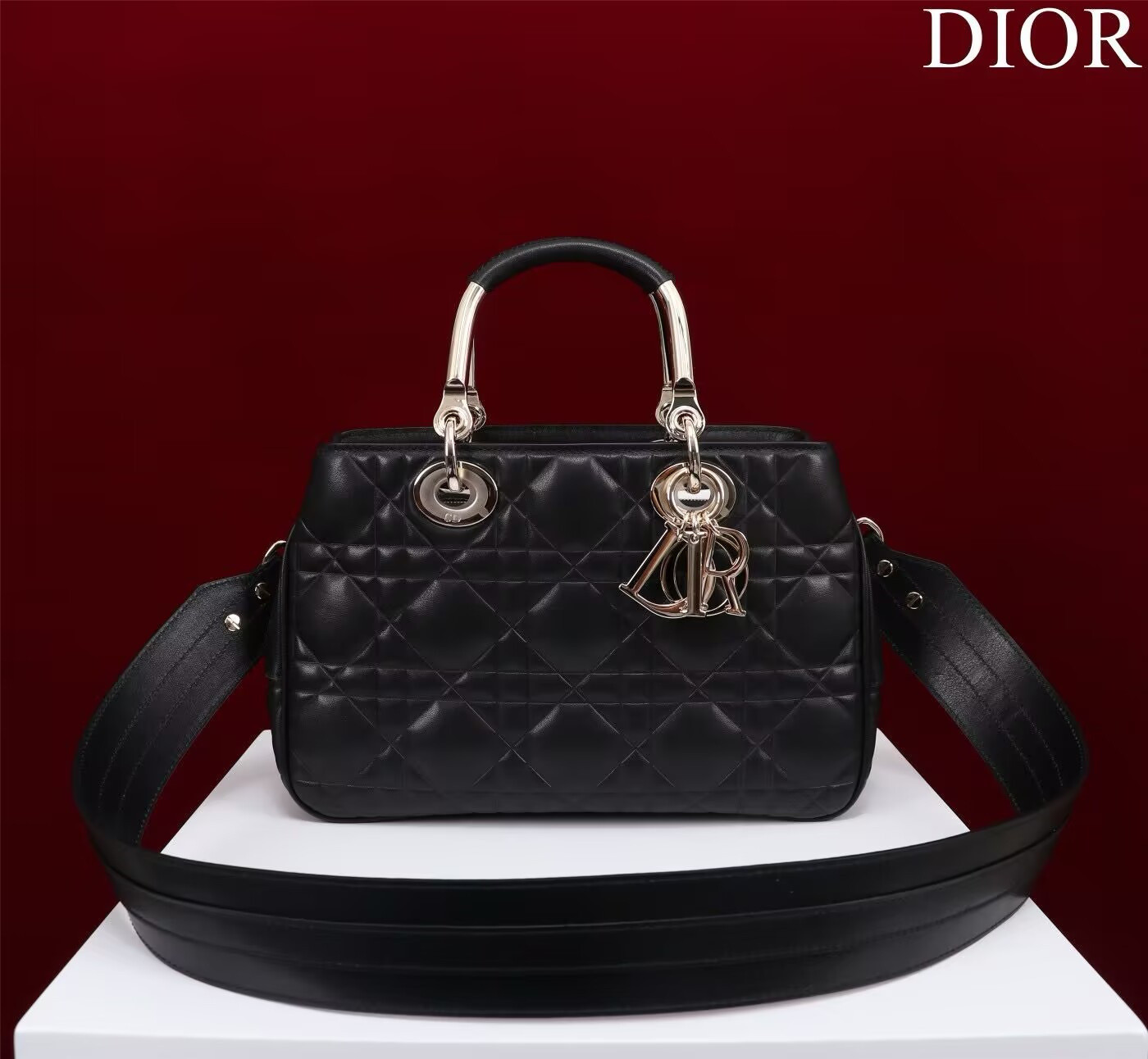 Dior Lady Handbag 24x18x10cm