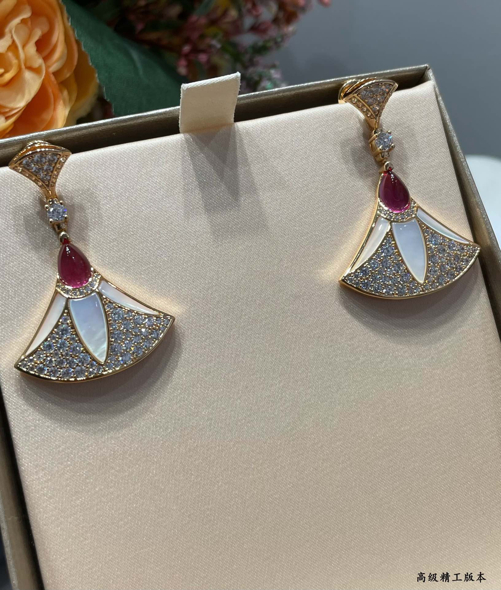 Bvlgari Roman fan Earrings