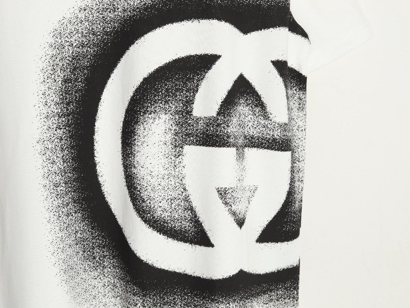 GUCCI Short-sleeved T-shirt