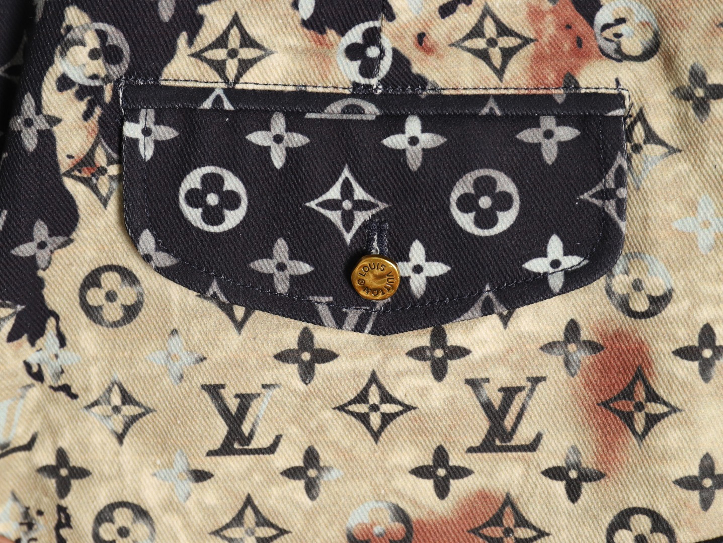 Louis Vuitton LV shorts