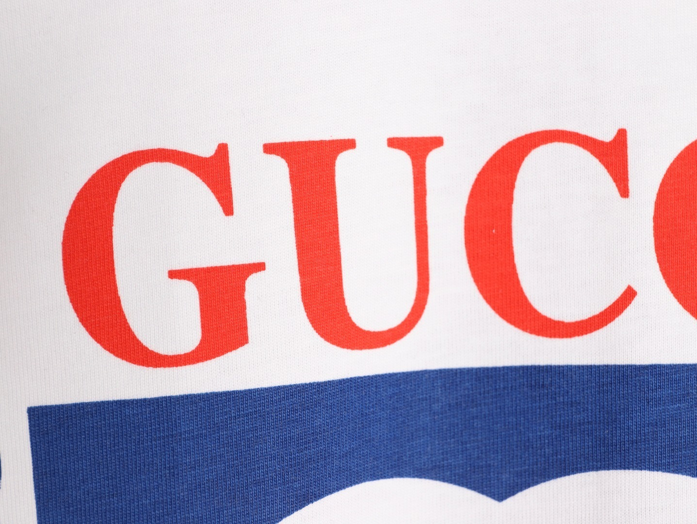 Gucci Long-sleeved T-shirt