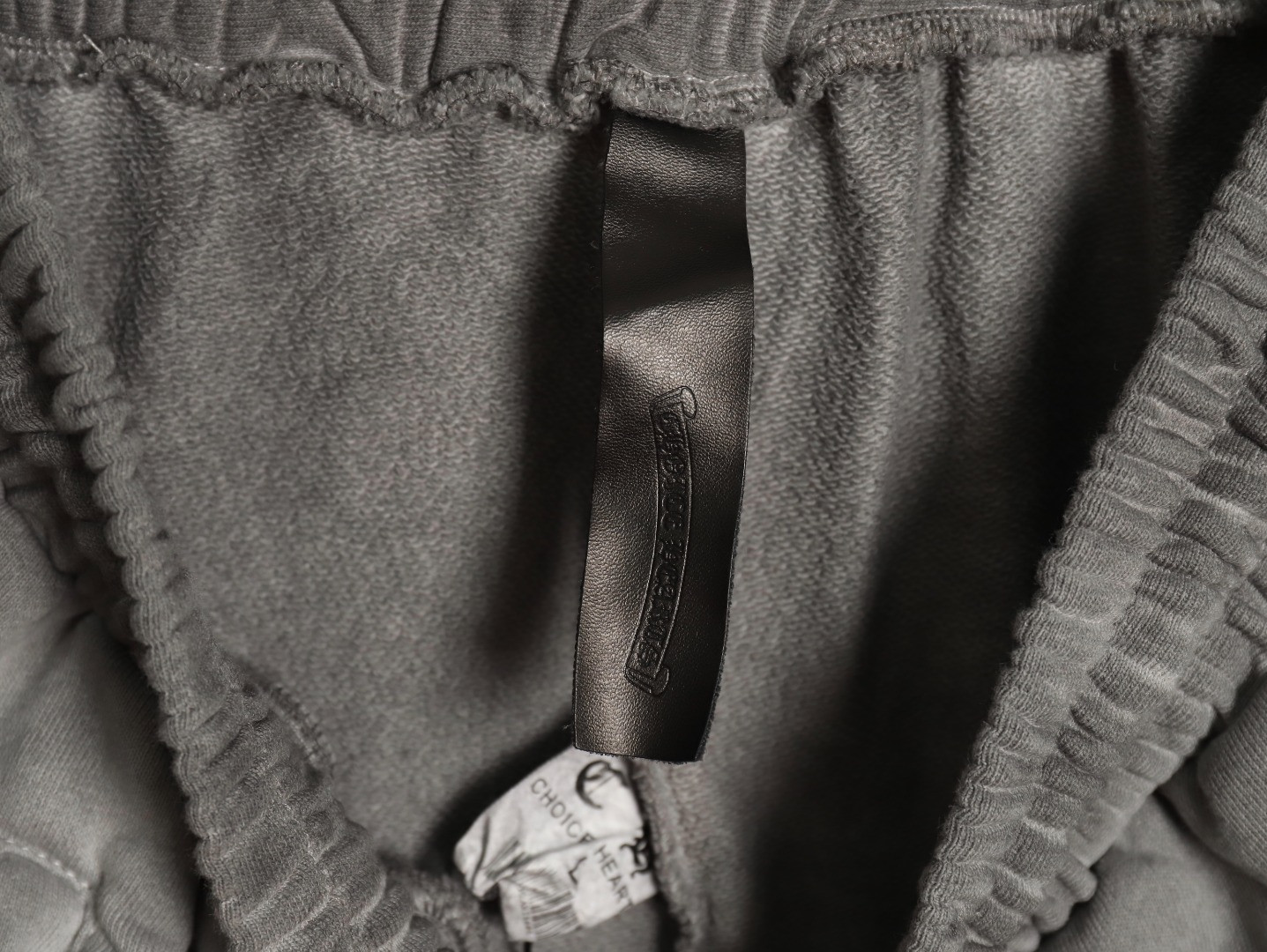 Ch*0me He**ts shorts