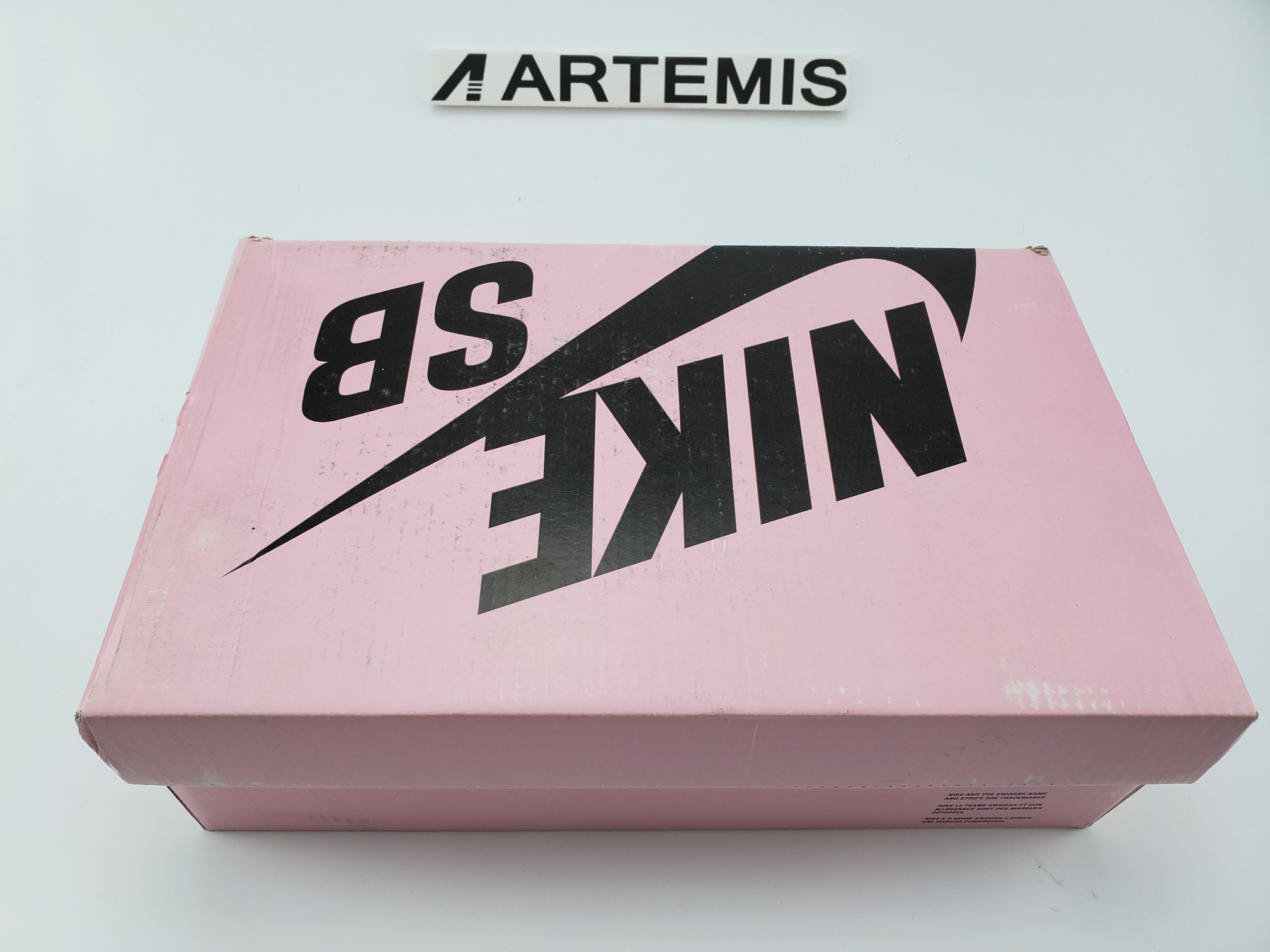 Nike Dunk SB Low Staple NYC Pigeon